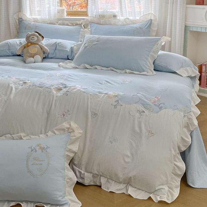 91家纺网 家纺一手货源 找家纺 ab家纺 2025新款夏莉儿系列水洗棉绣花四件套 夏莉儿-天空蓝