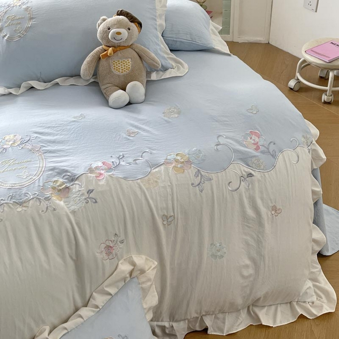 91家纺网 家纺一手货源 找家纺 ab家纺 2025新款夏莉儿系列水洗棉绣花四件套 夏莉儿-天空蓝