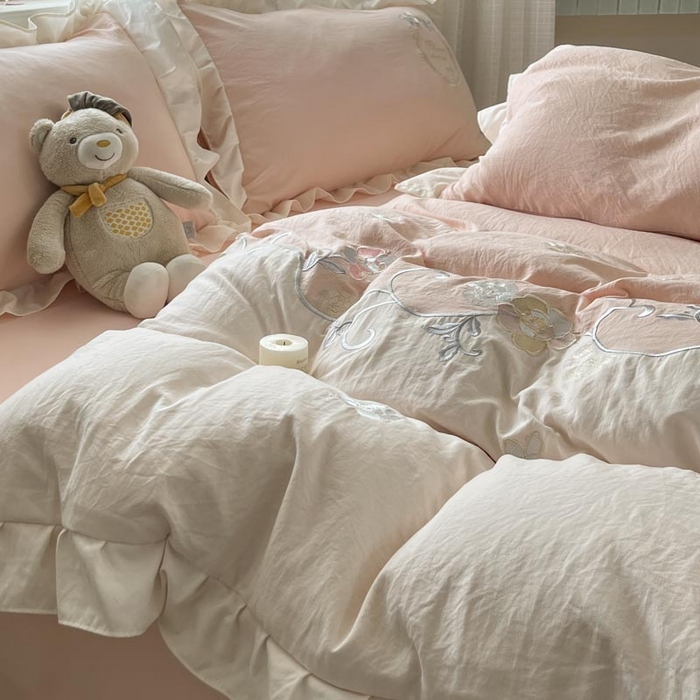 91家纺网 家纺一手货源 找家纺 ab家纺 2025新款夏莉儿系列水洗棉绣花四件套 夏莉儿-微微粉