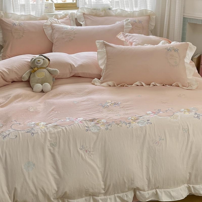 91家纺网 家纺一手货源 找家纺 ab家纺 2025新款夏莉儿系列水洗棉绣花四件套 夏莉儿-微微粉