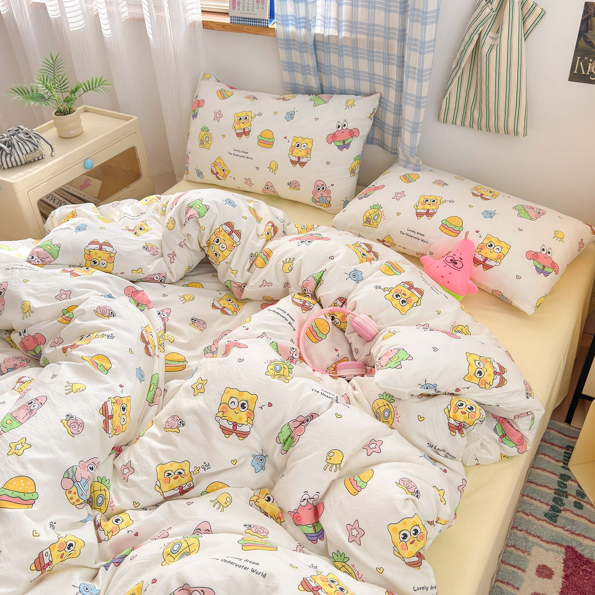 91家纺网 家纺一手货源 找家纺 罗亿家纺 2025新款软绵绵的双拼印花小清新水洗云朵棉四件套（含买家秀场景二）开心小海棉