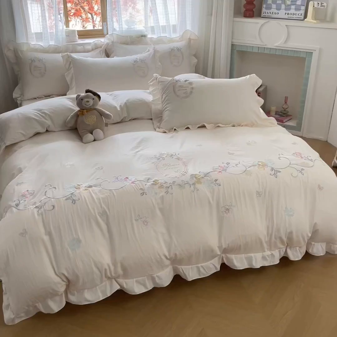 91家纺网 家纺一手货源 找家纺 ab家纺 2025新款夏莉儿系列水洗棉绣花四件套 夏莉儿-淡奶油
