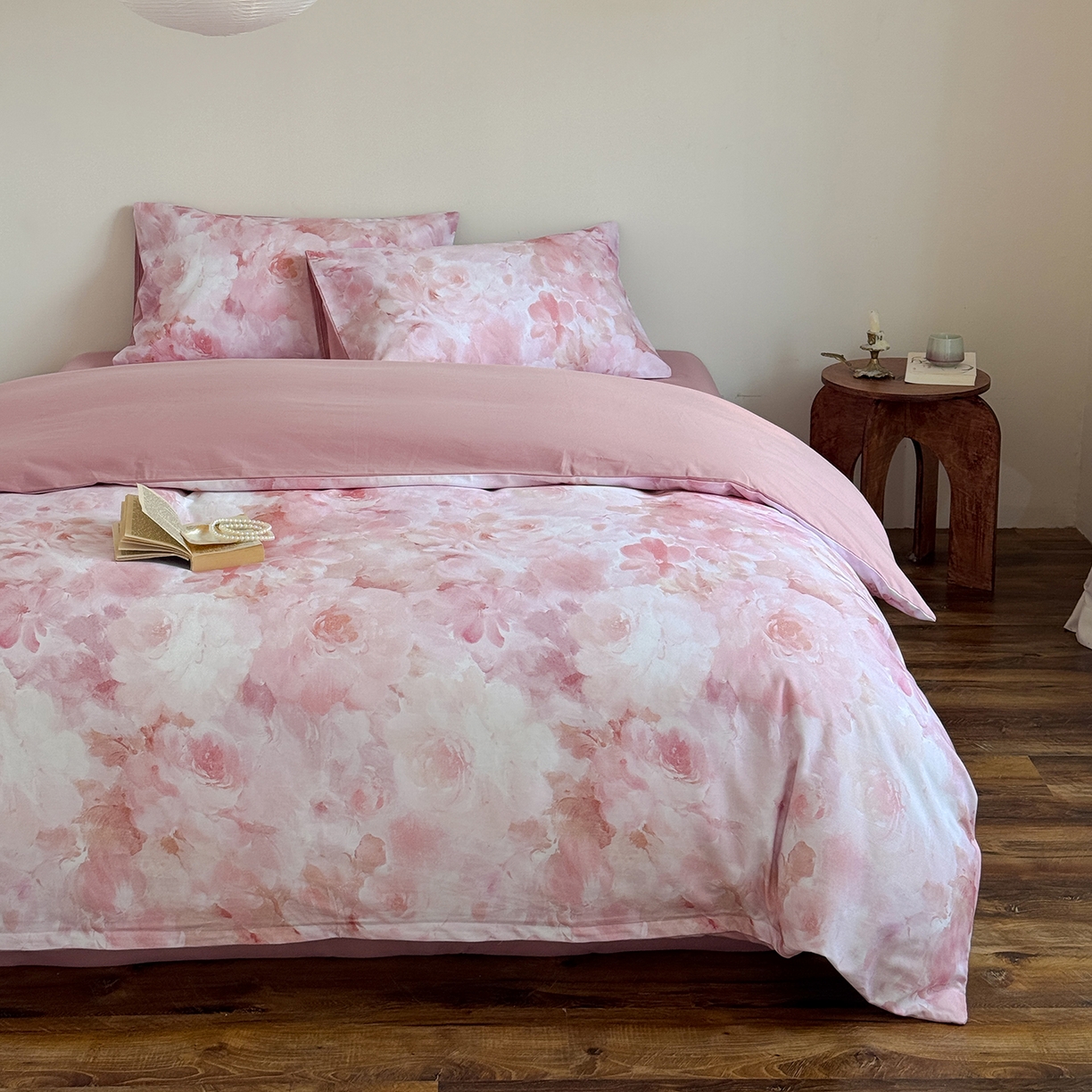 91家纺网 家纺一手货源 找家纺 窝米 2025新款全棉火山磨毛花卉系列四件套-第二批 雾祷粉