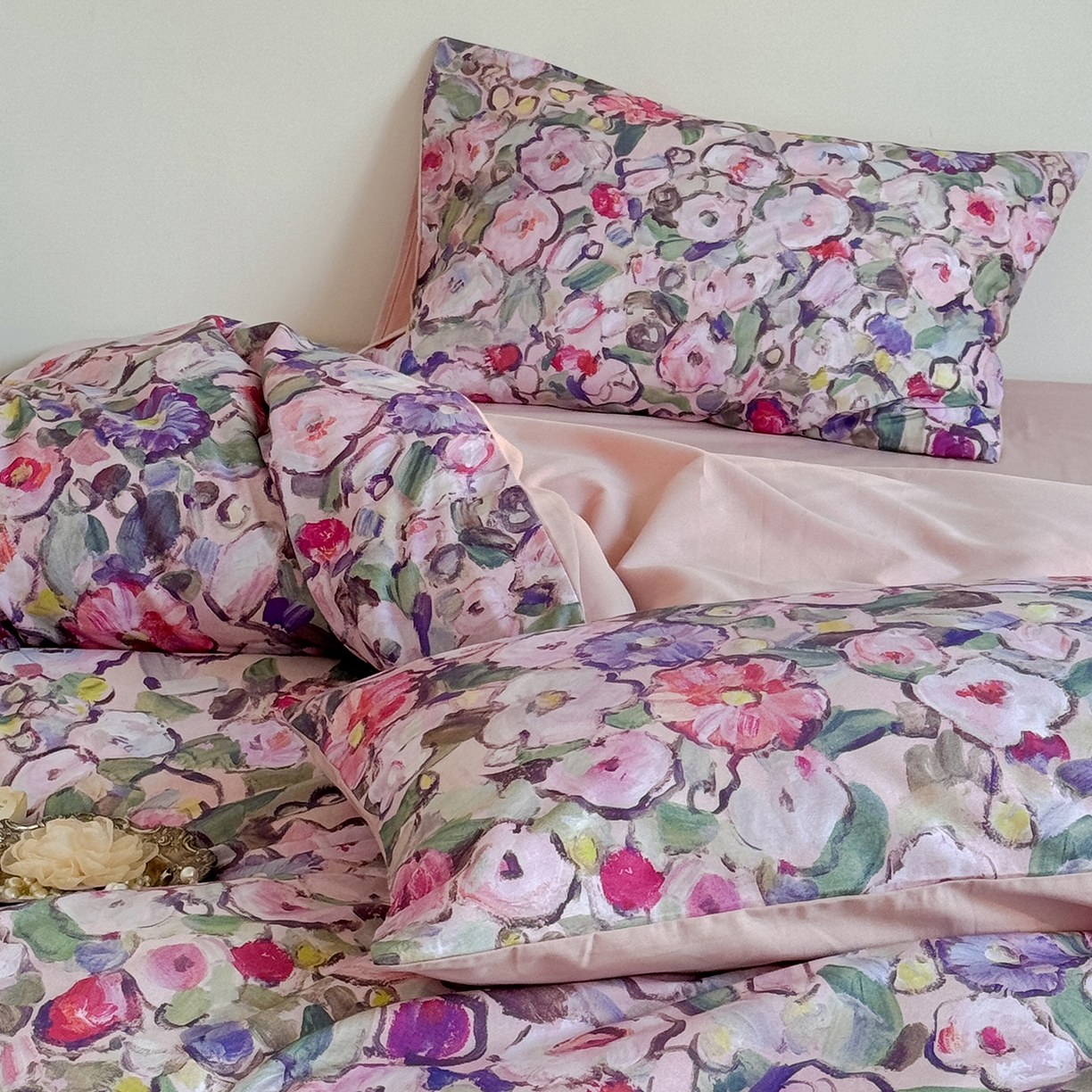 91家纺网 家纺一手货源 找家纺 窝米 2025新款全棉火山磨毛花卉系列四件套-第二批 兰朵粉