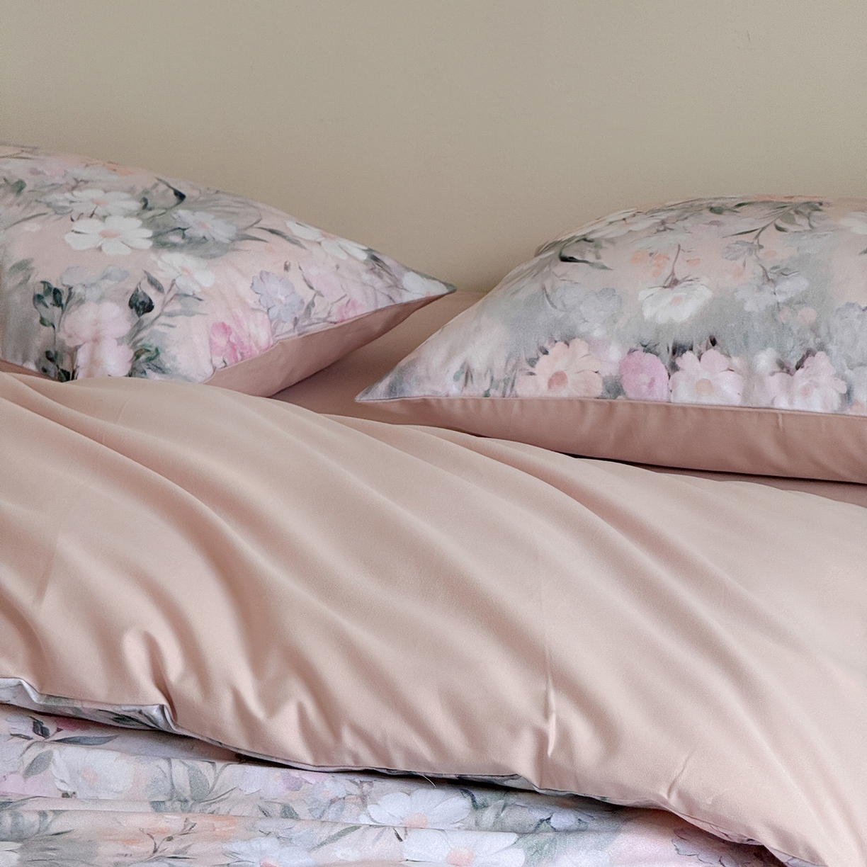 91家纺网 家纺一手货源 找家纺 窝米 2025新款全棉火山磨毛花卉系列四件套-第二批 朝歌