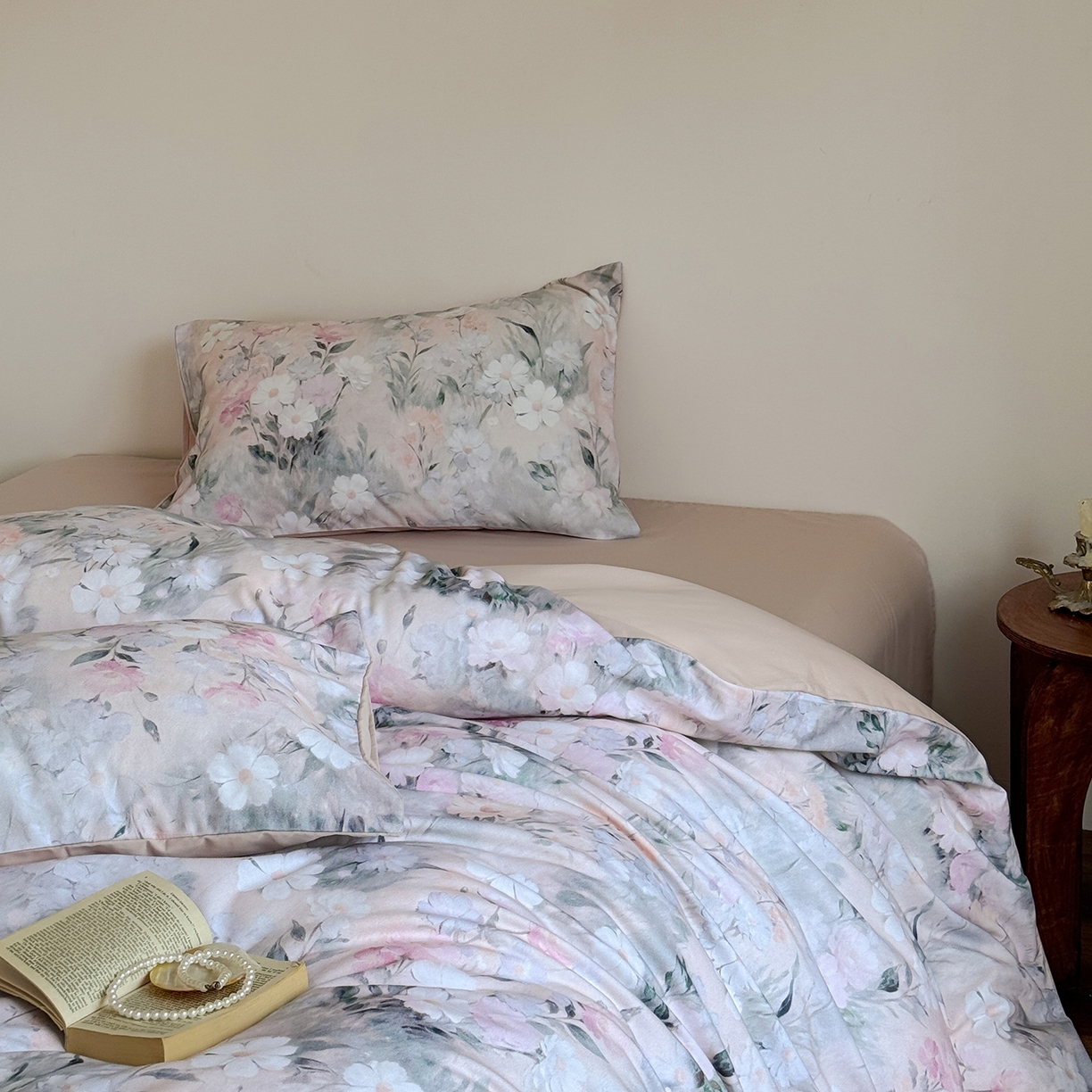 91家纺网 家纺一手货源 找家纺 窝米 2025新款全棉火山磨毛花卉系列四件套-第二批 朝歌