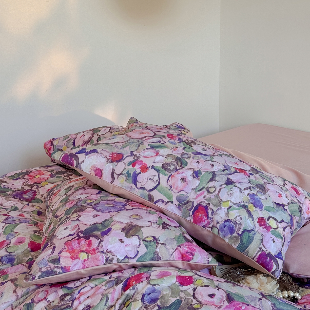 91家纺网 家纺一手货源 找家纺 窝米 2025新款全棉火山磨毛花卉系列四件套-第二批 兰朵粉