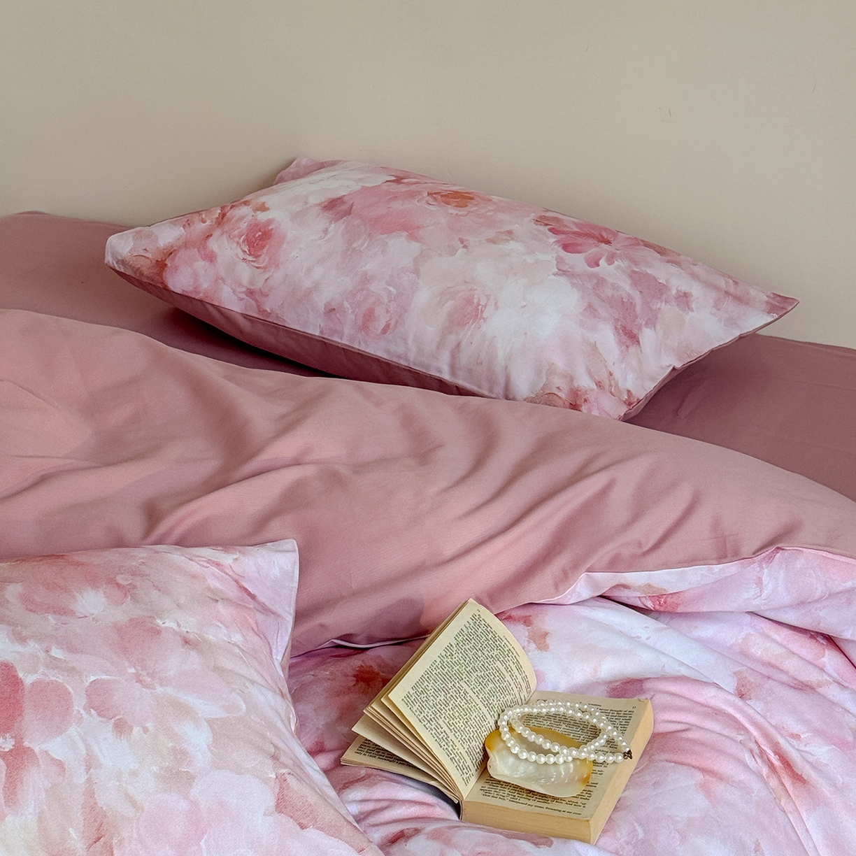 91家纺网 家纺一手货源 找家纺 窝米 2025新款全棉火山磨毛花卉系列四件套-第二批 雾祷粉