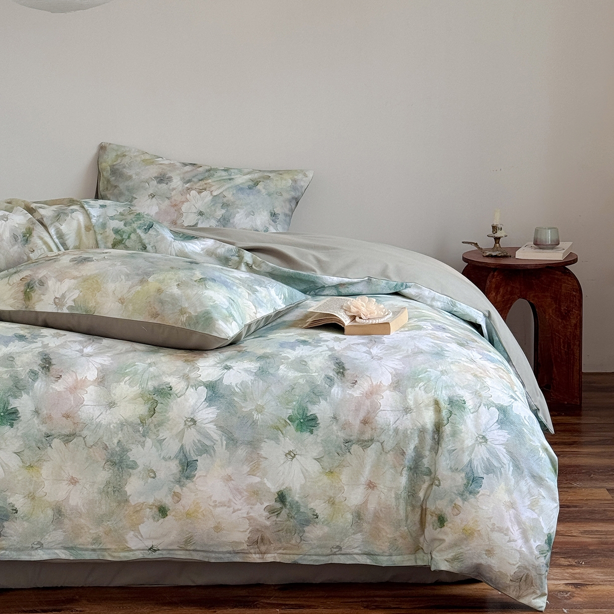 91家纺网 家纺一手货源 找家纺 窝米 2025新款全棉火山磨毛花卉系列四件套-第二批 雾化绿