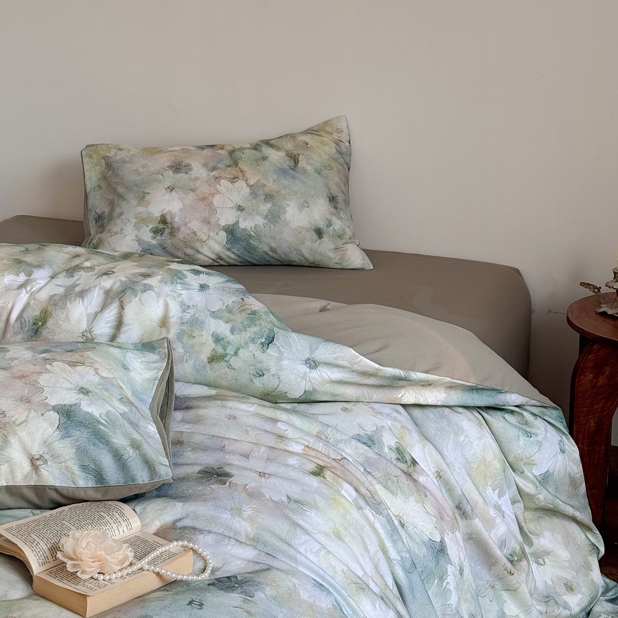 91家纺网 家纺一手货源 找家纺 窝米 2025新款全棉火山磨毛花卉系列四件套-第二批 雾化绿