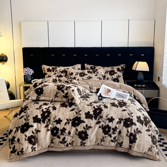 91家纺网 家纺一手货源 找家纺 （总）仟网汇 2025新款兔毛绒法式宽边四件套牛奶绒