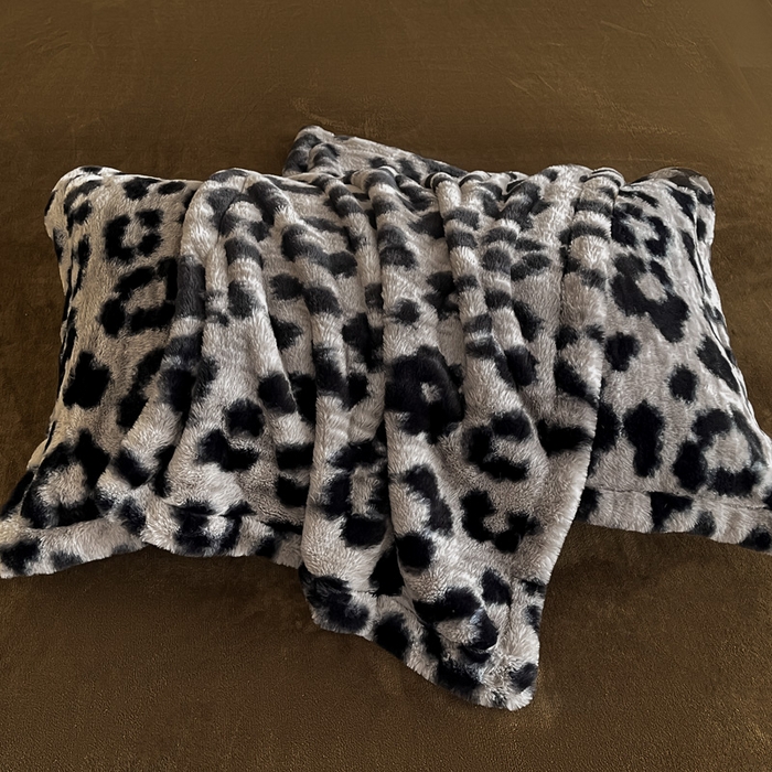 91家纺网 家纺一手货源 找家纺 仟网汇 2025新款兔毛绒法式宽边四件套牛奶绒 豹纹卡其