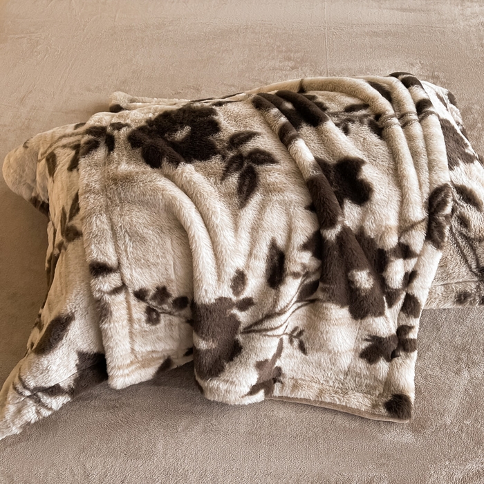 91家纺网 家纺一手货源 找家纺 仟网汇 2025新款兔毛绒法式宽边四件套牛奶绒 干枯玫瑰