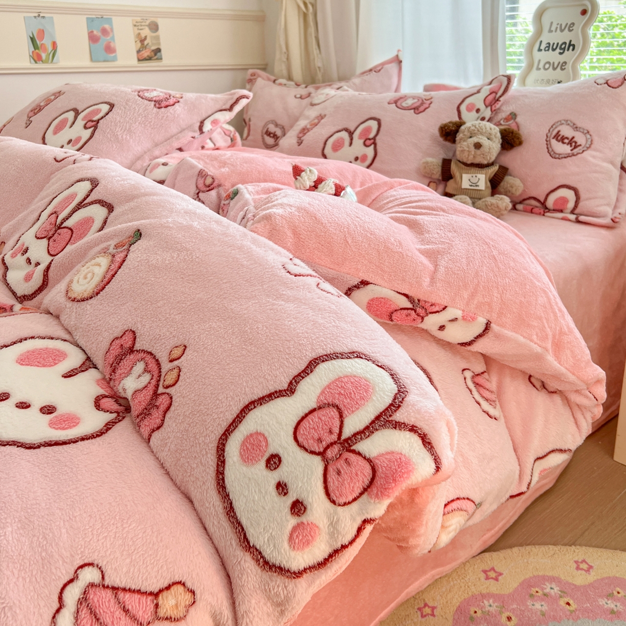 91家纺网 家纺一手货源 找家纺 （总）川悦生活 2025新款立体雪花绒印花大床四件套系列一场景二