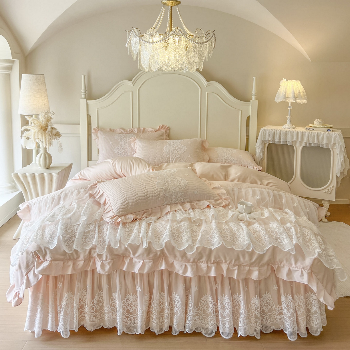 91家纺网 家纺一手货源 找家纺 恋尚 2025新款60S贡缎长绒棉全棉纯棉拉链可拆卸单被套床笠款单床裙床裙单品-曼莉系列 控价170起！ 曼莉-梦幻粉