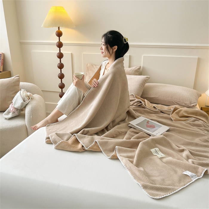 91家纺网 家纺一手货源 找家纺 （总）澳梵家居 2025新款华夫格绒四季毯毛毯