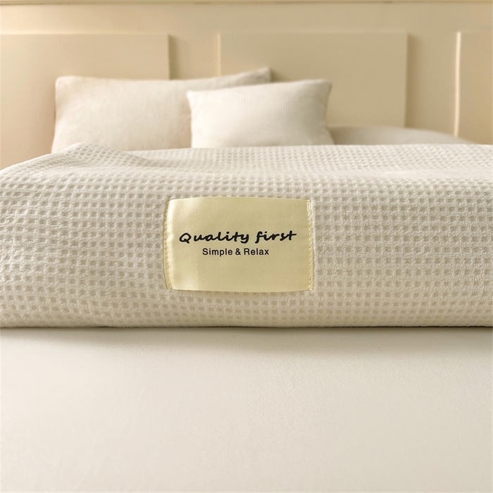 91家纺网 家纺一手货源 找家纺 澳梵家居 2025新款华夫格绒四季毯毛毯 组合图