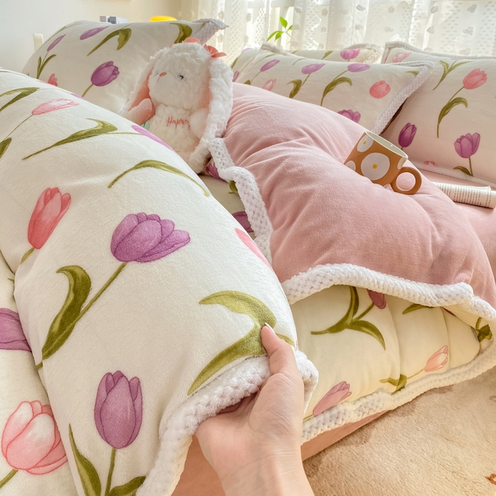 91家纺网 家纺一手货源 找家纺 （总）阿亮家纺 2025新款高克重大包边菠萝格牛奶绒活性印染四件套