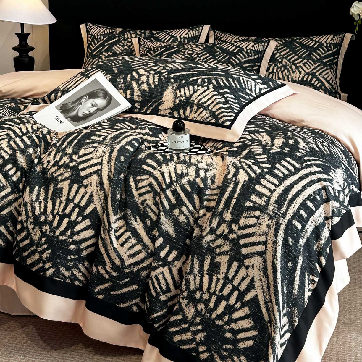 91家纺网 家纺一手货源 找家纺 花沐家居 2025新款宽边轻奢亲肤棉四件套 年轮