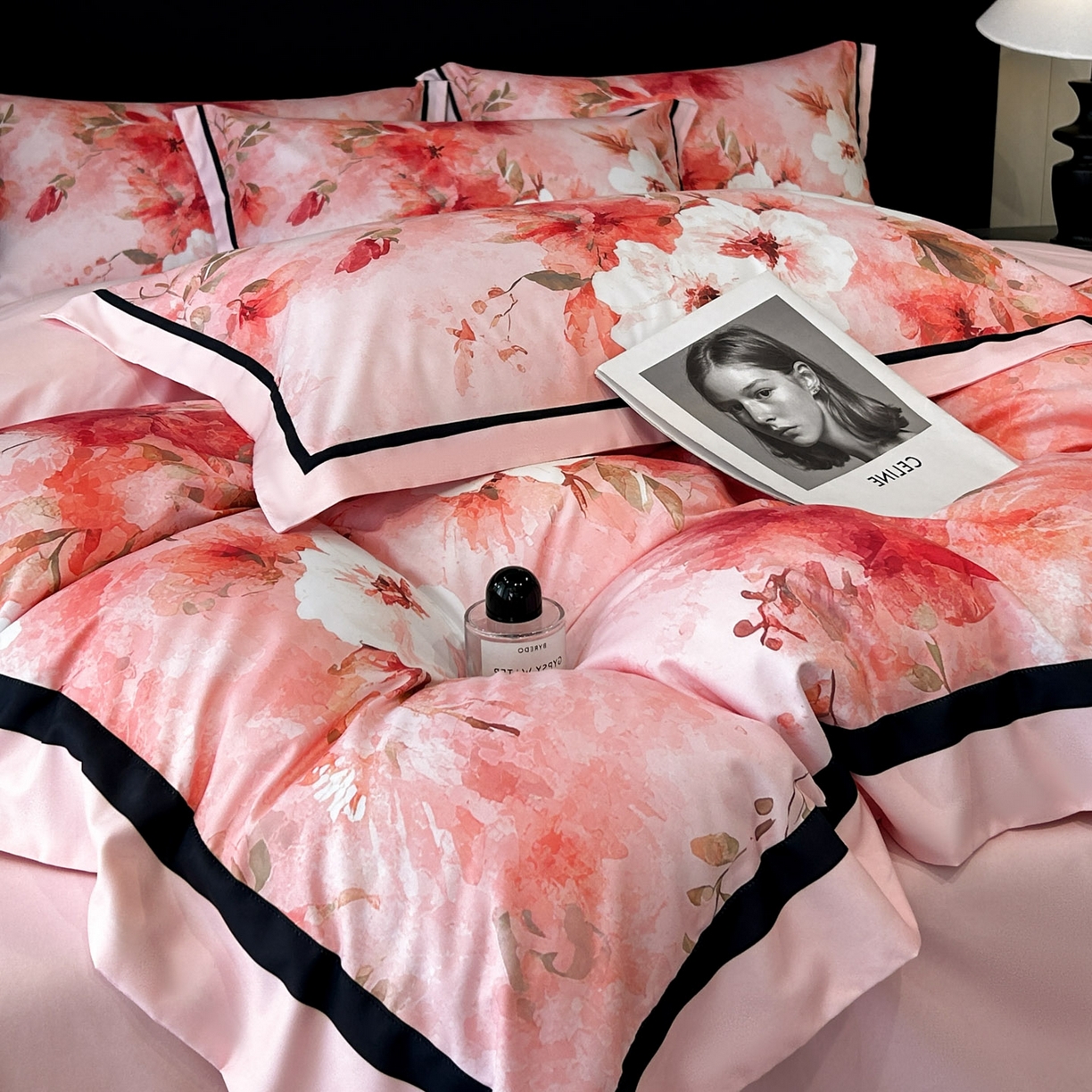 91家纺网 家纺一手货源 找家纺 花沐家居 2025新款宽边轻奢亲肤棉四件套 如画