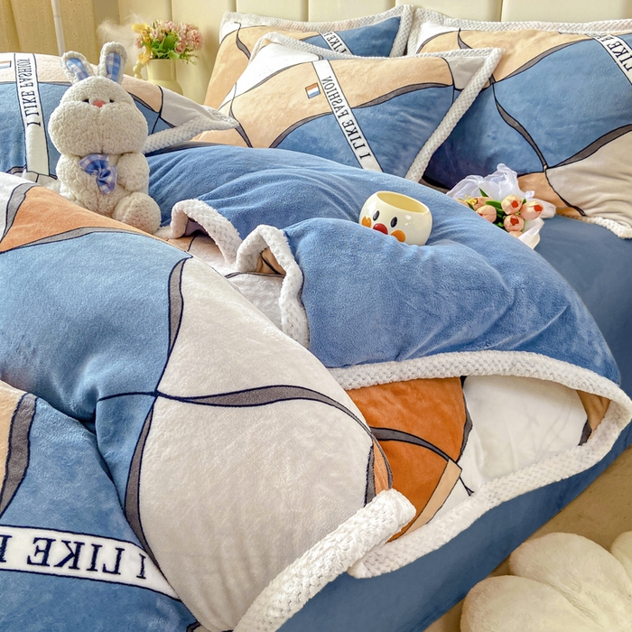 阿亮家纺 2025新款高克重大包边菠萝格牛奶绒活性印染四件套 简约格调