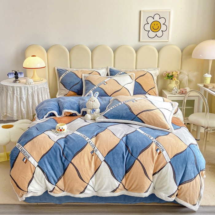 91家纺网 家纺一手货源 找家纺 阿亮家纺 2025新款高克重大包边菠萝格牛奶绒活性印染四件套 简约格调