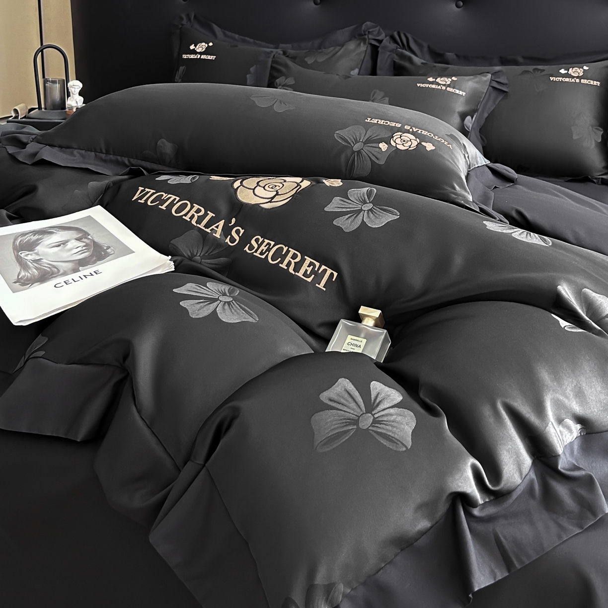 91家纺网 家纺一手货源 找家纺 花沐家居 2025新款蝴蝶提花水洗棉四件套 维多利亚的秘密