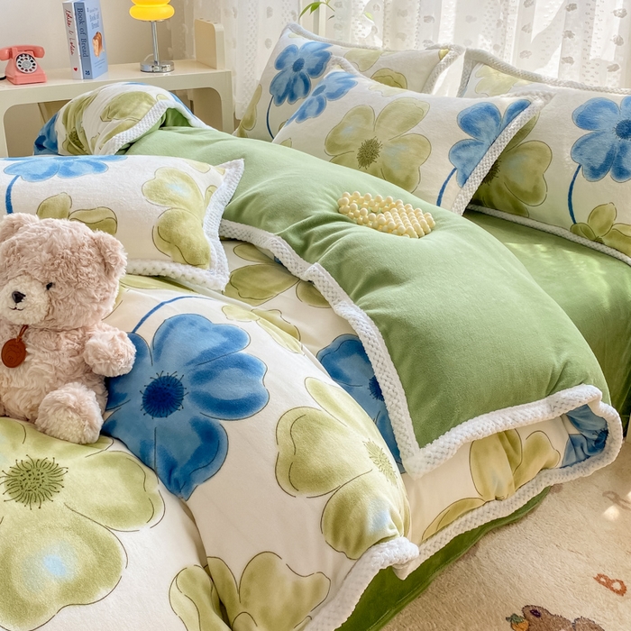 91家纺网 家纺一手货源 找家纺 瑞禾家纺（原阿亮） 2025新款高克重大包边菠萝格牛奶绒活性印染四件套 卡罗