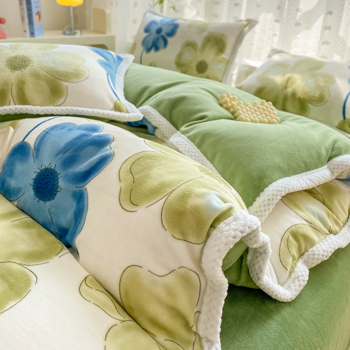 91家纺网 家纺一手货源 找家纺 瑞禾家纺（原阿亮） 2025新款高克重大包边菠萝格牛奶绒活性印染四件套 卡罗