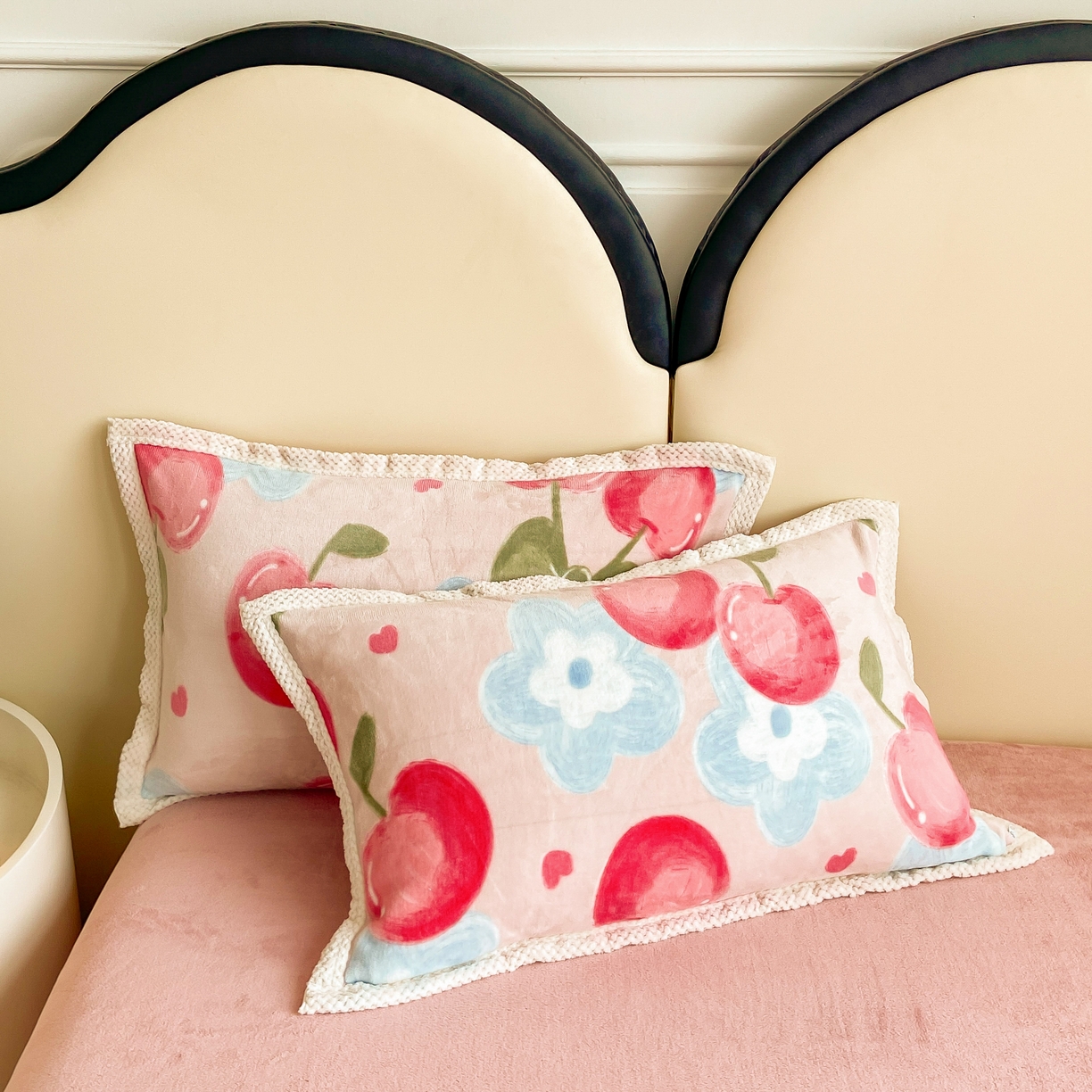 91家纺网 家纺一手货源 找家纺 瑞禾家纺（原阿亮） 2025新款高克重大包边菠萝格牛奶绒活性印染四件套 可可樱桃