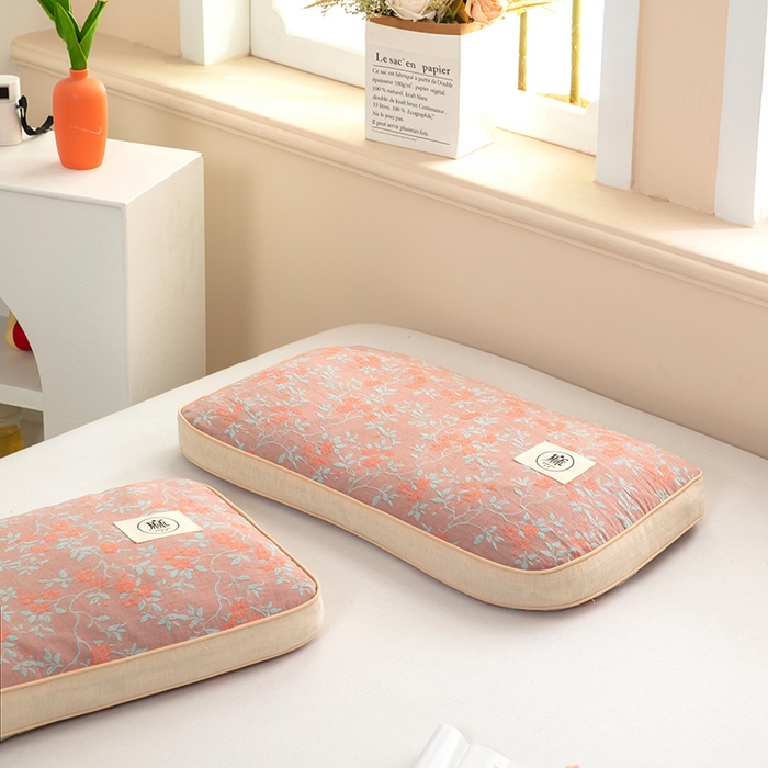 91家纺网 家纺一手货源 找家纺 梦莱家纺 2025新款棉麻荞麦立体枕枕头枕芯 幸运草-红色