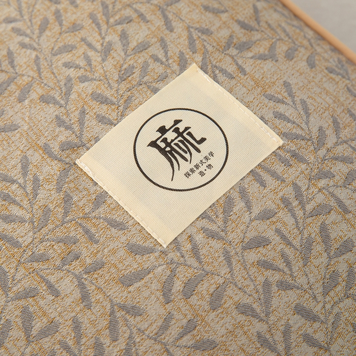 91家纺网 家纺一手货源 找家纺 梦莱家纺 2025新款棉麻荞麦立体枕枕头枕芯 幸运草-咖色