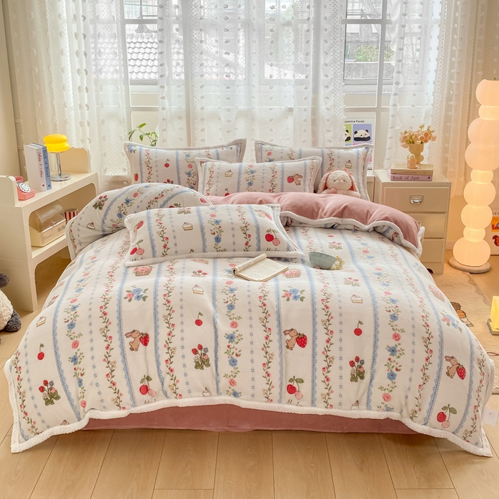 91家纺网 家纺一手货源 找家纺 阿亮家纺 2025新款高克重大包边菠萝格牛奶绒活性印染四件套 恋恋画语