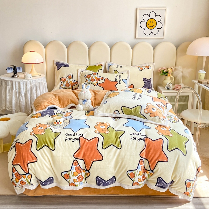 91家纺网 家纺一手货源 找家纺 阿亮家纺 2025新款高克重大包边菠萝格牛奶绒活性印染四件套 满天星