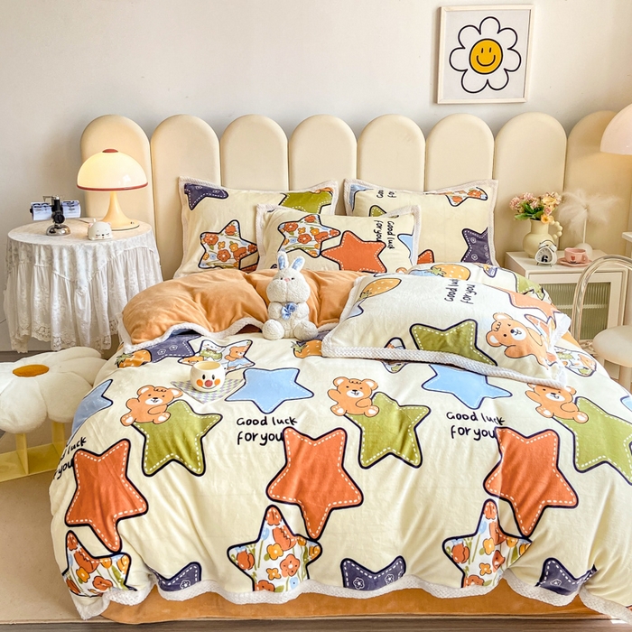 91家纺网 家纺一手货源 找家纺 阿亮家纺 2025新款高克重大包边菠萝格牛奶绒活性印染四件套 满天星