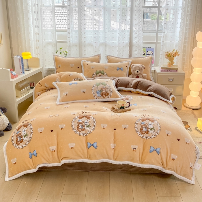 91家纺网 家纺一手货源 找家纺 阿亮家纺 2025新款高克重大包边菠萝格牛奶绒活性印染四件套 亲密朋友