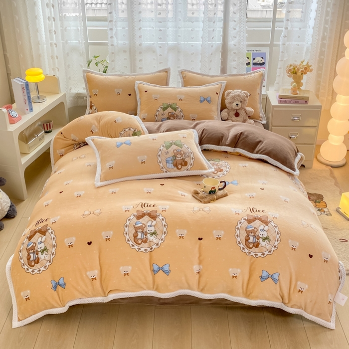 91家纺网 家纺一手货源 找家纺 阿亮家纺 2025新款高克重大包边菠萝格牛奶绒活性印染四件套 亲密朋友