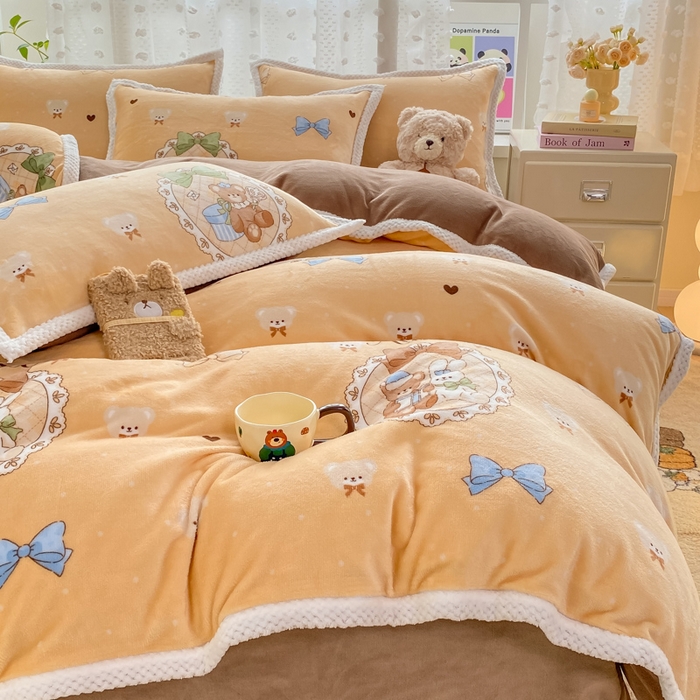 91家纺网 家纺一手货源 找家纺 阿亮家纺 2025新款高克重大包边菠萝格牛奶绒活性印染四件套 亲密朋友