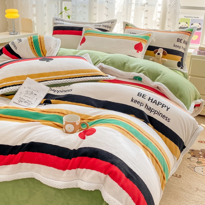 91家纺网 家纺一手货源 找家纺 阿亮家纺 2025新款高克重大包边菠萝格牛奶绒活性印染四件套 时尚条纹