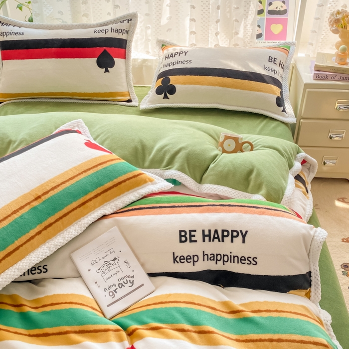 91家纺网 家纺一手货源 找家纺 阿亮家纺 2025新款高克重大包边菠萝格牛奶绒活性印染四件套 时尚条纹