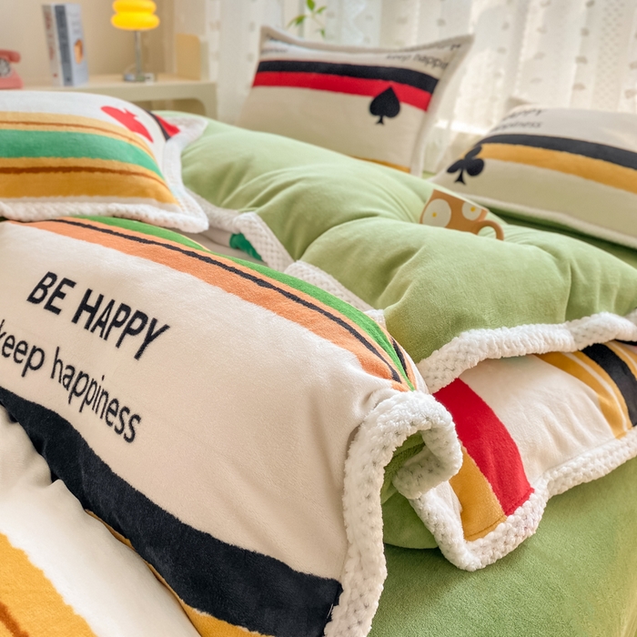 91家纺网 家纺一手货源 找家纺 阿亮家纺 2025新款高克重大包边菠萝格牛奶绒活性印染四件套 时尚条纹