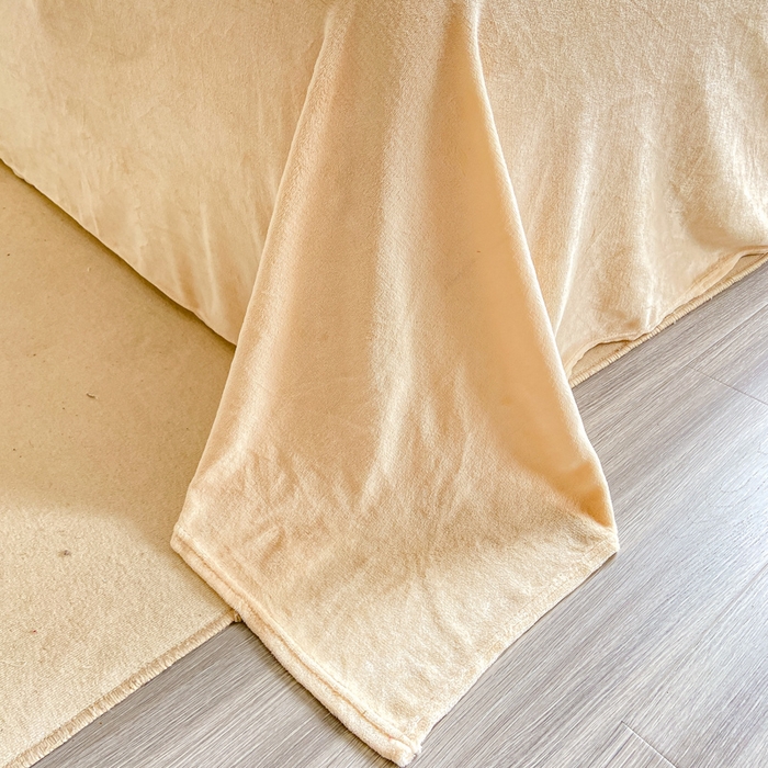 91家纺网 家纺一手货源 找家纺 阿亮家纺 2025新款高克重大包边菠萝格牛奶绒活性印染四件套 数绵羊