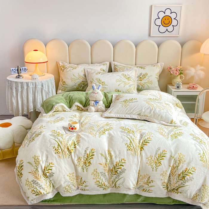 91家纺网 家纺一手货源 找家纺 阿亮家纺 2025新款高克重大包边菠萝格牛奶绒活性印染四件套 田园花香