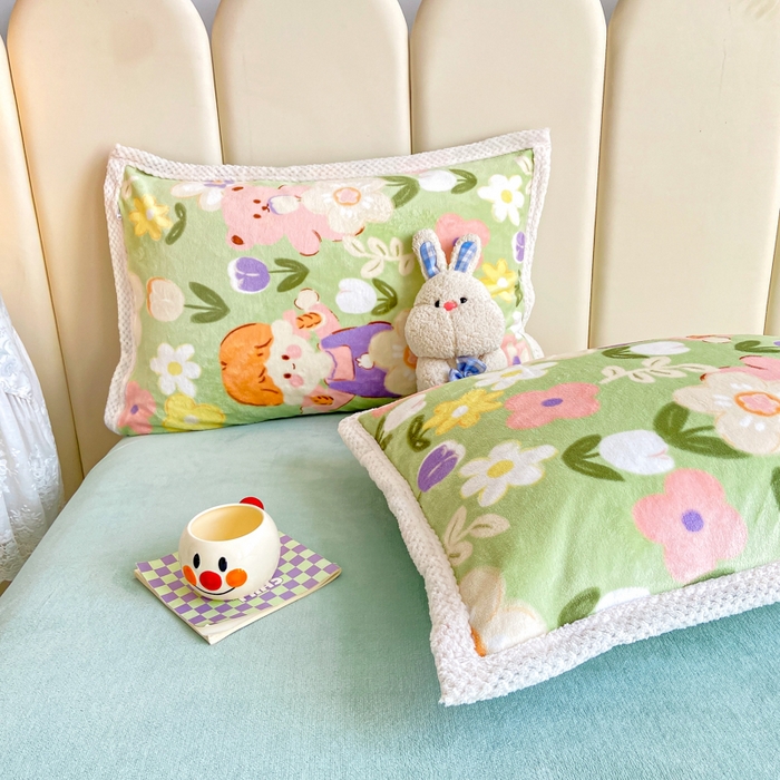 91家纺网 家纺一手货源 找家纺 阿亮家纺 2025新款高克重大包边菠萝格牛奶绒活性印染四件套 甜蜜梦境