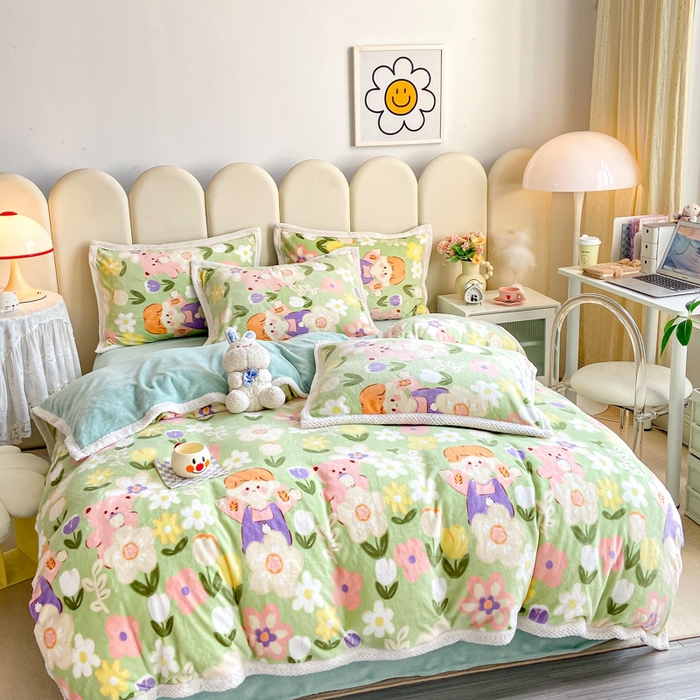 91家纺网 家纺一手货源 找家纺 阿亮家纺 2025新款高克重大包边菠萝格牛奶绒活性印染四件套 甜蜜梦境