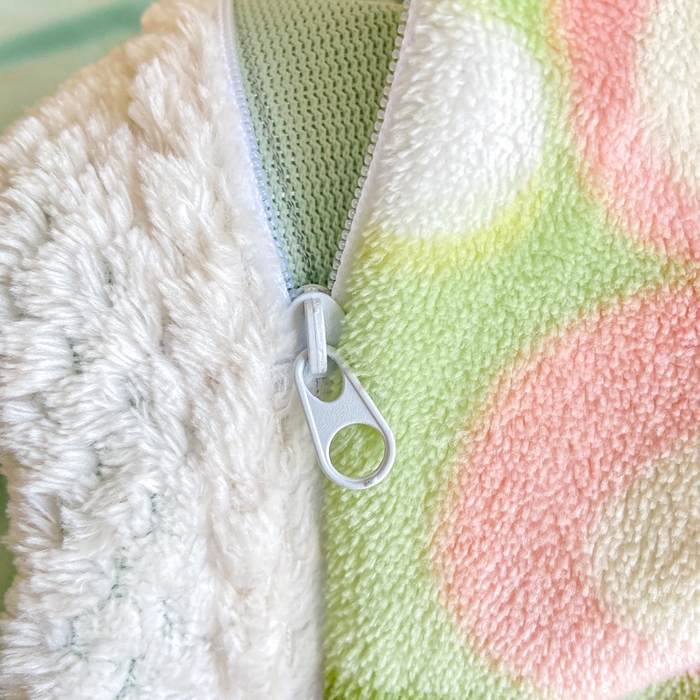 91家纺网 家纺一手货源 找家纺 阿亮家纺 2025新款高克重大包边菠萝格牛奶绒活性印染四件套 甜蜜梦境