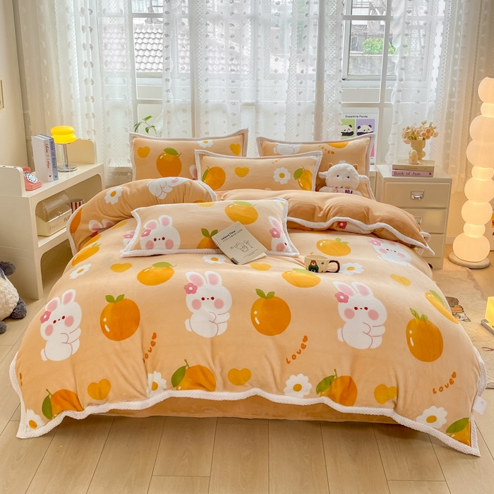 91家纺网 家纺一手货源 找家纺 阿亮家纺 2025新款高克重大包边菠萝格牛奶绒活性印染四件套 兔兔派对