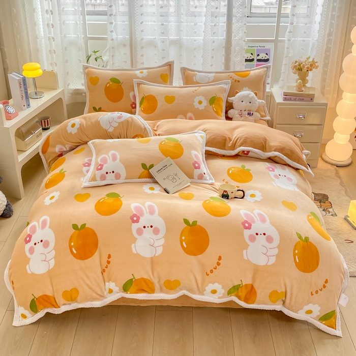 91家纺网 家纺一手货源 找家纺 阿亮家纺 2025新款高克重大包边菠萝格牛奶绒活性印染四件套 兔兔派对