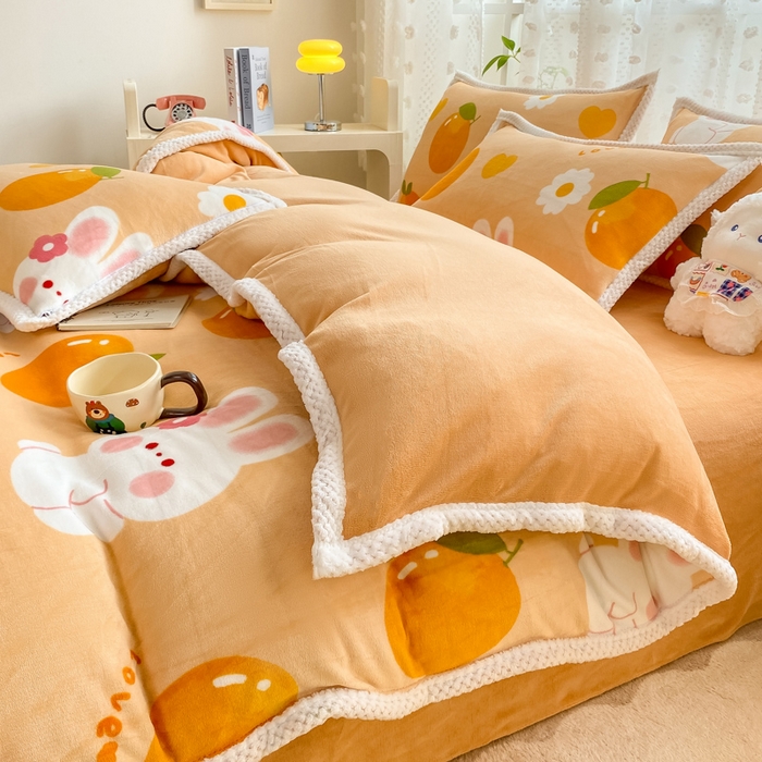 91家纺网 家纺一手货源 找家纺 阿亮家纺 2025新款高克重大包边菠萝格牛奶绒活性印染四件套 兔兔派对