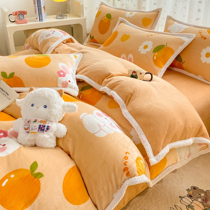 91家纺网 家纺一手货源 找家纺 阿亮家纺 2025新款高克重大包边菠萝格牛奶绒活性印染四件套 兔兔派对